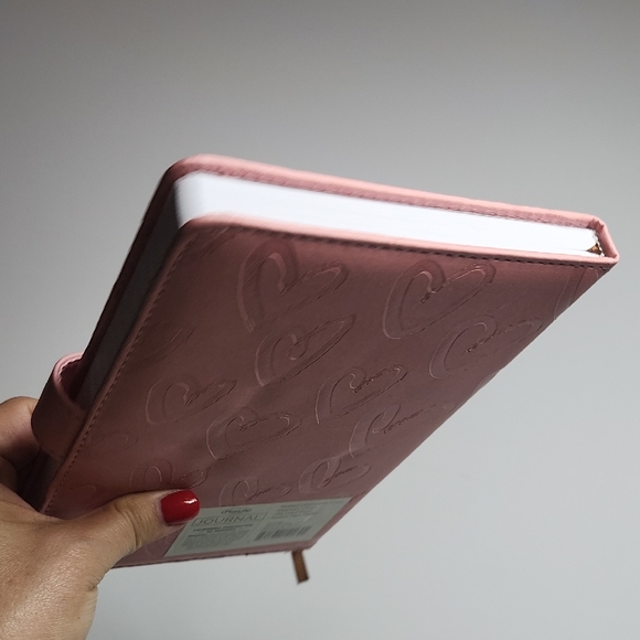 Pink Heart Patterned Notebook - Picture 6 of 9